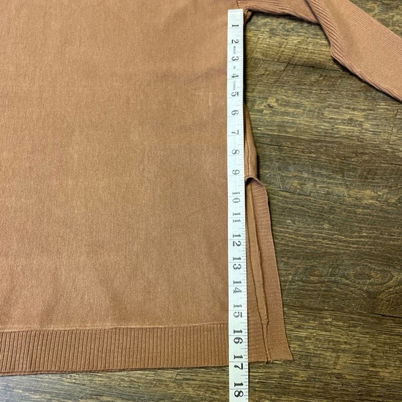 Boston Proper Turtleneck Tunic Sweater Lightweight Women’s Medium Tan Camel - Picture 7 of 12